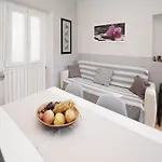 Grigio By Interhome *